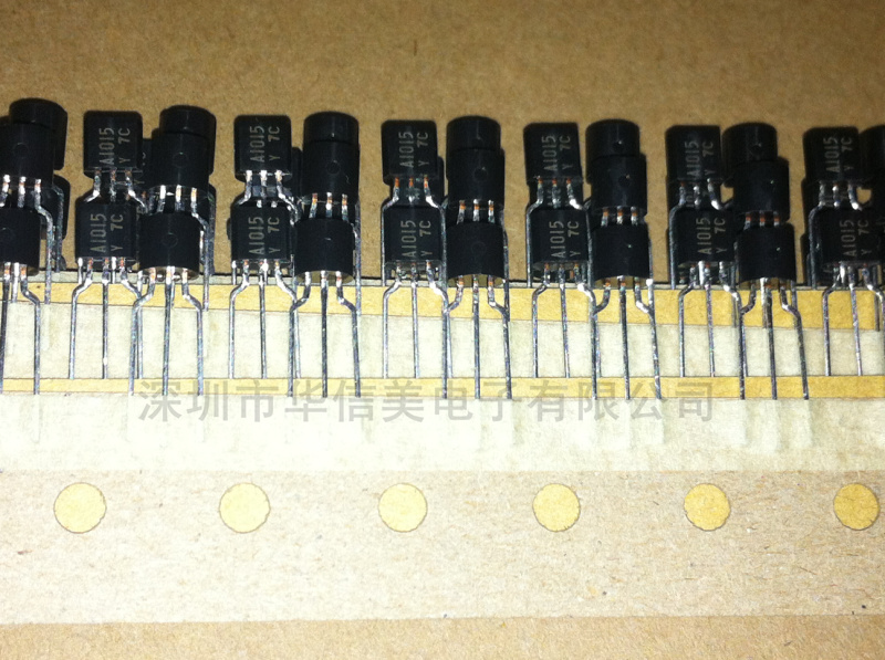 A1015 A1015 2SA1015 -Y 2SA1015 -GR TO-92 row with brand new original fake one lost ten