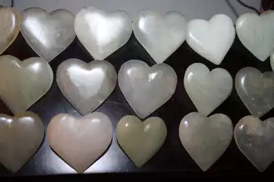 1960s-1970s Old foreign trade export hand-carved natural Xiuyu tie hat flower buckle Unit price collectible lone product