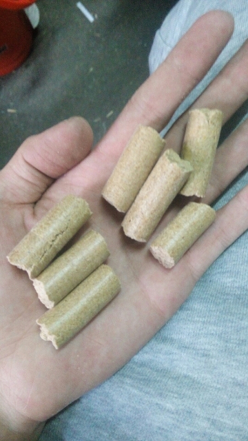 Laboratory big and small white rat full-price pellet feed rat chickrat hamster grinding Rod 500g