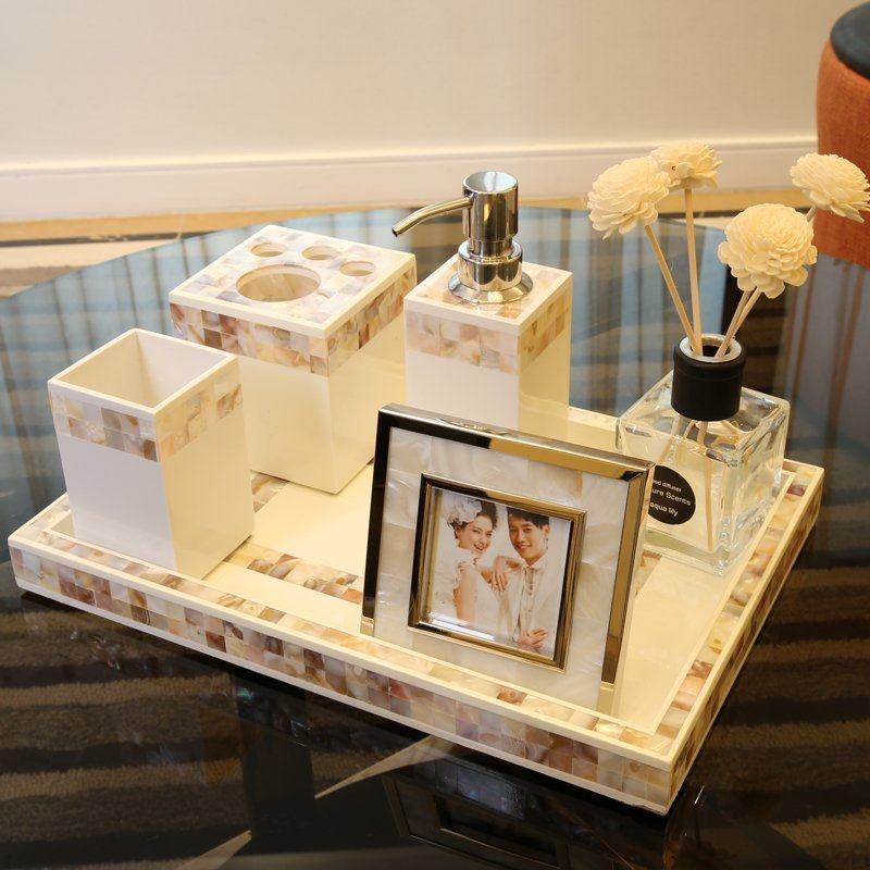 ��˹���ŷʽ��ԡ�ڼ��ʱ�