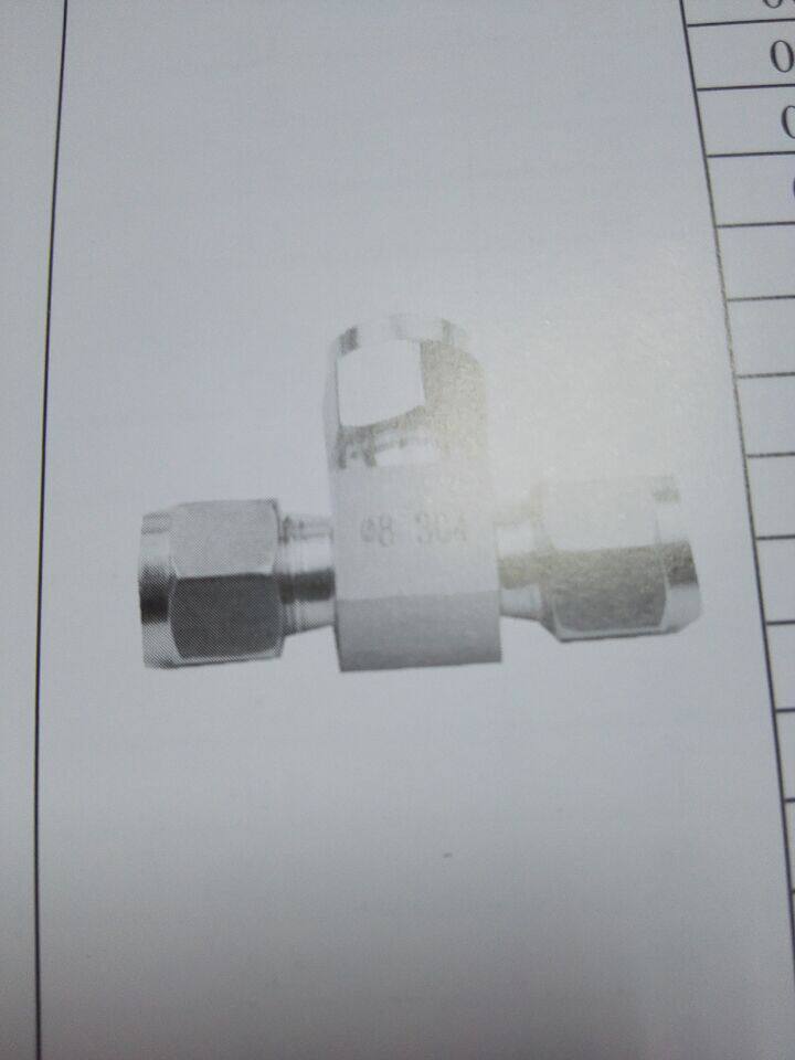 Stainless steel cutting sleeve joint 304 three-way middle 1 8 specifications for full beat