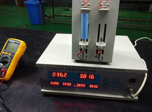 18650 Battery Precision Inner Resistance Tester High precision 4 digit display voltage detector with alarm function