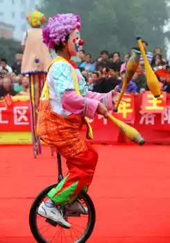 Beijing children's party planning birthday planning Beijing clown unicycle performance clown acrobatics Magic Balloon