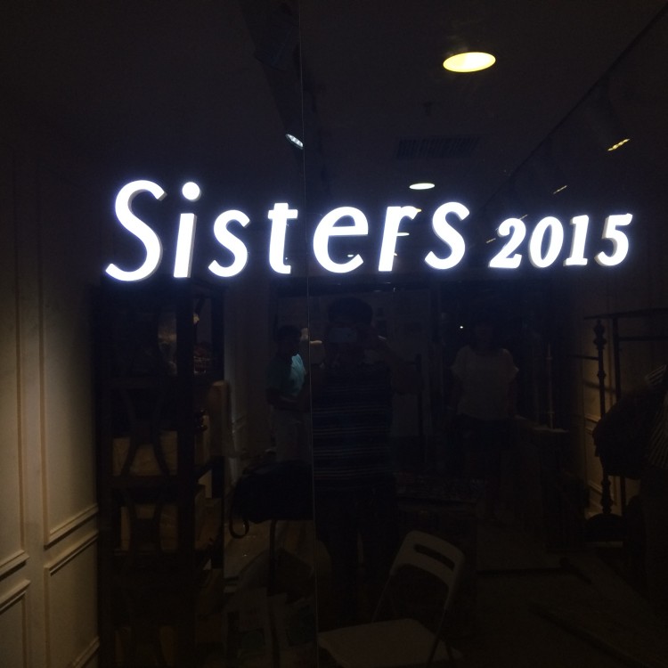 Clothing Shop Café Door Head Advertising Sign Led Rain Proof Resin Luminous Character Black Glass Bottom Plate Logo Wall