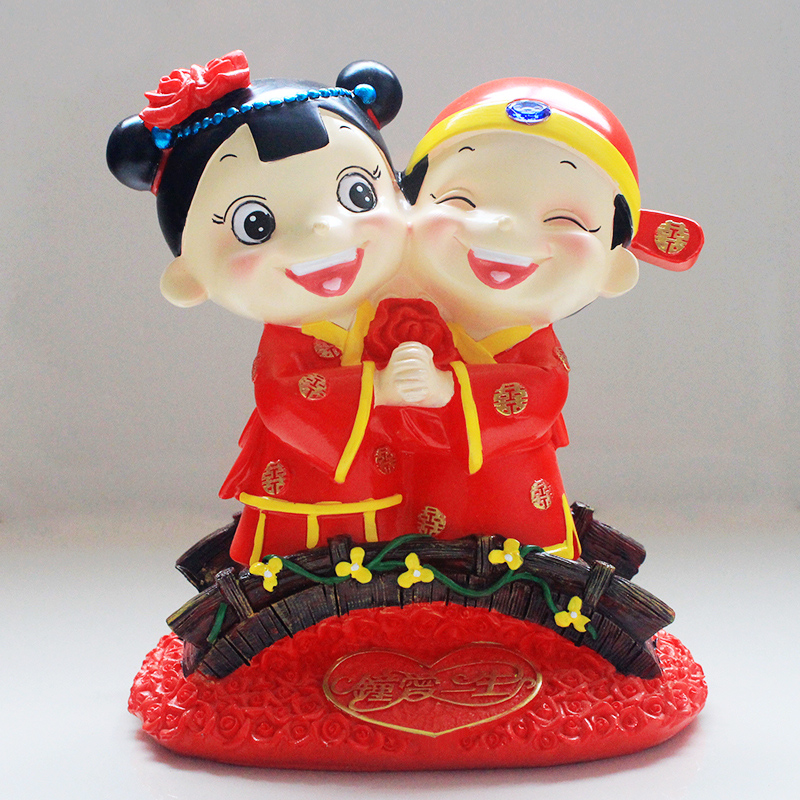 1/11/2016 = 21 cm meters high -19 cm meters wide-Zhong loves a lifetime wedding couple-plaster statue molds