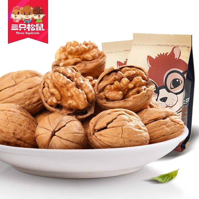 Three squirrels big head paper walnuts 210gx2 bags Three squirrels thin-skinned large walnuts original flavor nuts