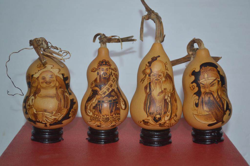 Natural gourd Small gourd hand twist fine handmade brand painting play j character custom Guan Gong birthday star