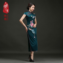 Zero month high-end Su embroidery handmade embroidery heavy silk cheongsam long elegant Mulberry Silk high-end embroidered Cheongsam New