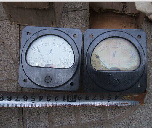 Head current meter head voltage gauge head of the cat head