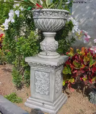 European-style green plants Retro furnishings Home garden courtyard ornaments Crafts embossed small rose potted vase