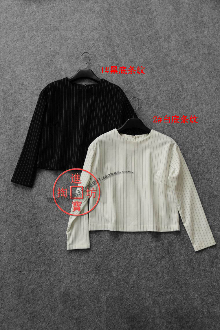 037C 0719 Simple outline vertical stripes loose small straight tube head long sleeve shirt