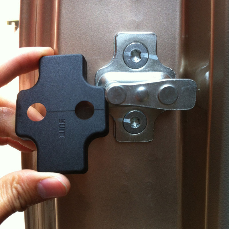 Suitable for Chevrolet new Sail view Ching special door lock cover car door lock lid protection cover decorative cover