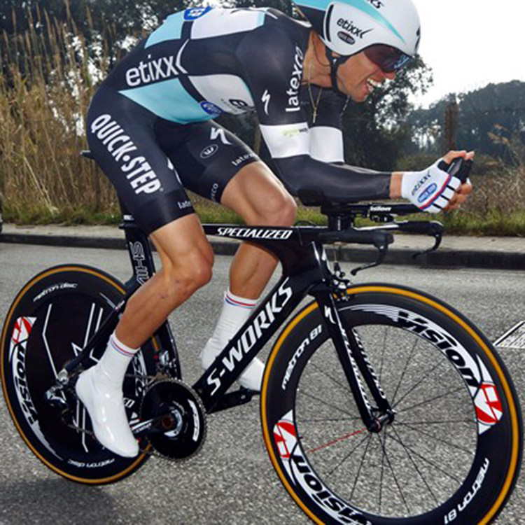 Road bicycle vehicle balance to make up the difference