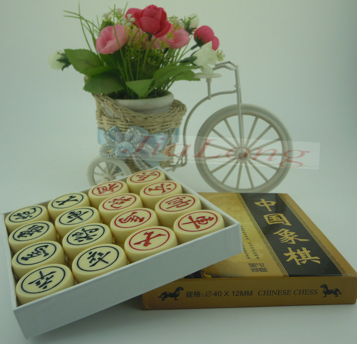 Camming Chinese Chess Acrylic Imitation Ivory Material in Engraving Edition Pawns Durable