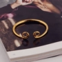 Dasheng trở lại với Monkey King Golden hoop chặt chẽ quyến rũ vòng tay đôi nam nữ mẫu đơn giản mở hoa hồng vàng Hàn Quốc vòng tay nam vàng