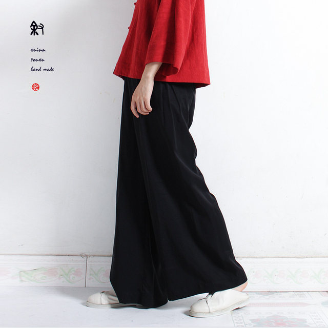 There are minimalist Zen clothes with Chinese style fabrics and versatile cupro silk