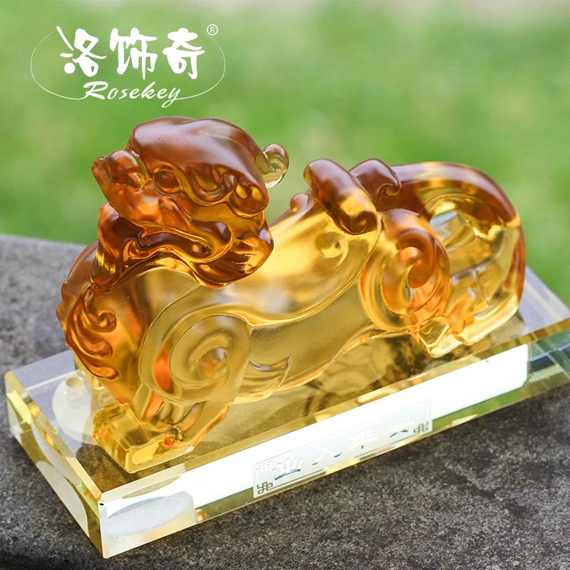 水晶汽车摆件貔貅装饰品车载座式香水座招财保平安车上用品摆饰品