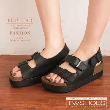 【TW Shoes】《正韩空运》超轻量二字式方扣厚底凉鞋
