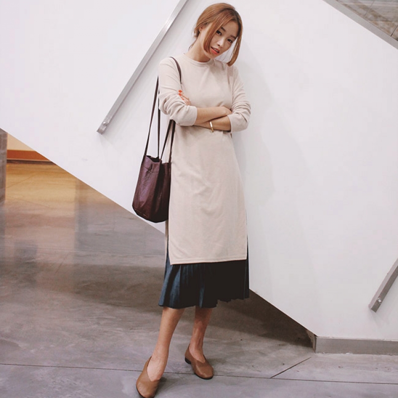 韩国stylenanda官方正品 基本款纯色开衩圆领连衣裙-米色