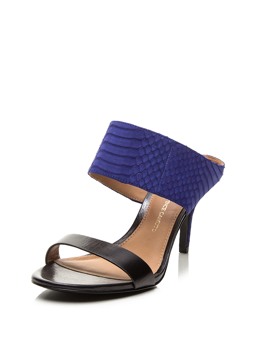 VINCE CAMUTO 深蓝色蛇纹一字带细高跟凉鞋