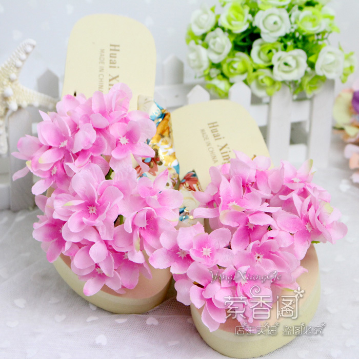Fashionable Maldives High-Quality Wedge Heel Hydrangea Flower Applique Platform Shoes Trendy Beach Shoes Flip-Flops Sandals Fashionable Maldives High-Quality Wedge Heel Hydrangea Flower Applique Platform Shoes Trendy Beach Shoes Flip-Flops Sandals