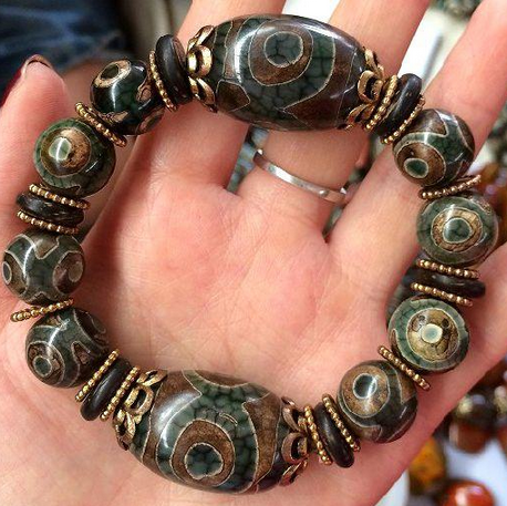 Three Eyes Beads Hand Alchemo of the Old and Old Manau Hand in the Ancient Tibetan Ethnic Wind New Manufacturer Direct Marketing