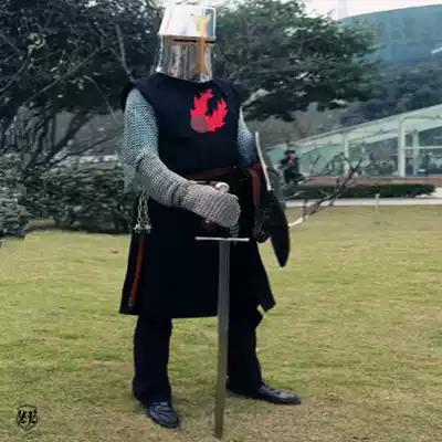 (Warhammer burqa) Double-tailed Comet Game Around the Medieval Knight Legion Battle Robe Armor