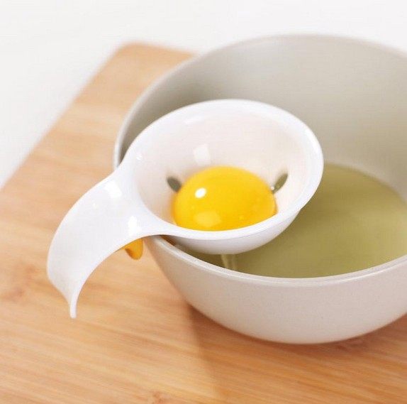 Kitchen egg white separator Egg yolk egg separator creative silicone card shell stuck bowl edge