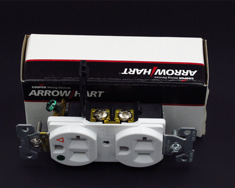 Cooper COOPER IG8300W Power Socket in the United States