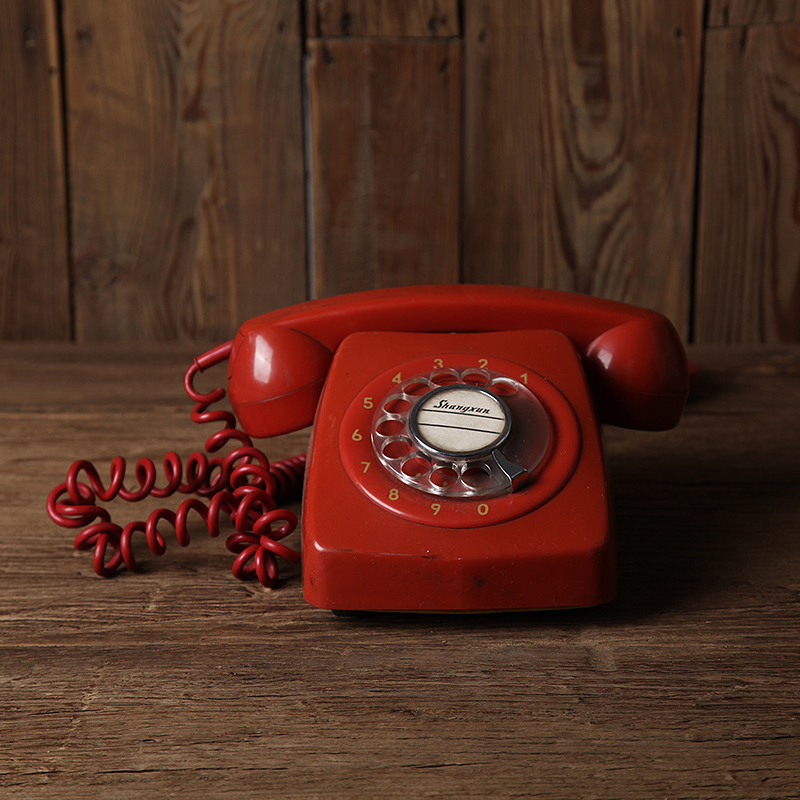 Vintage80 old telephone red dial photography props vintage ornaments shooting telephone set vintage objects