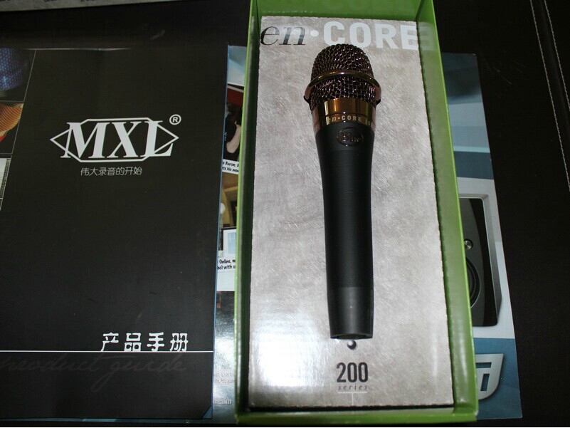 American brand Blue enCORE200 live performance microphone