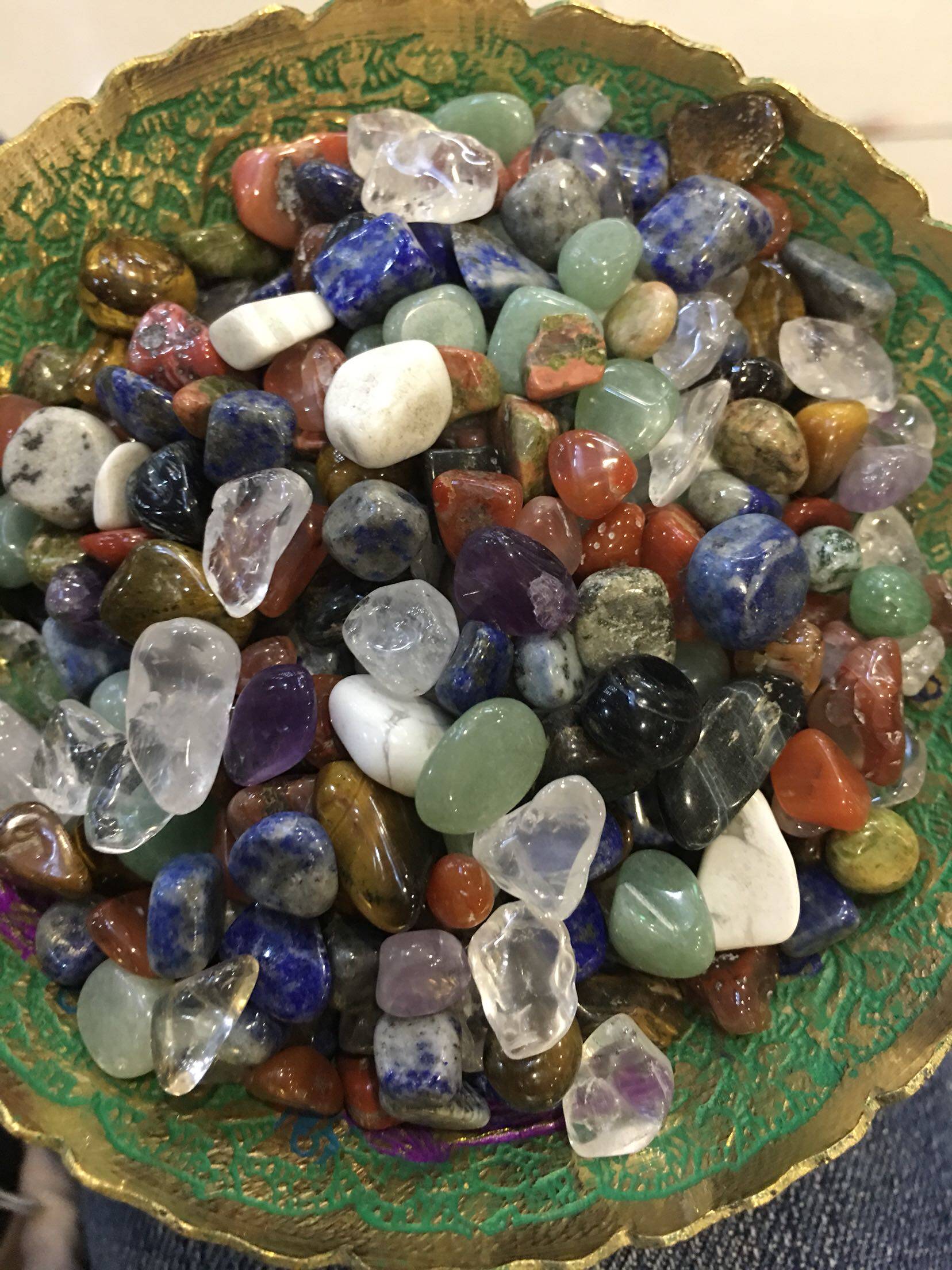 Religious Tibetan supplies Natural colorful crystal gravel Ore demagnetization seven treasures eight treasures 500 grams