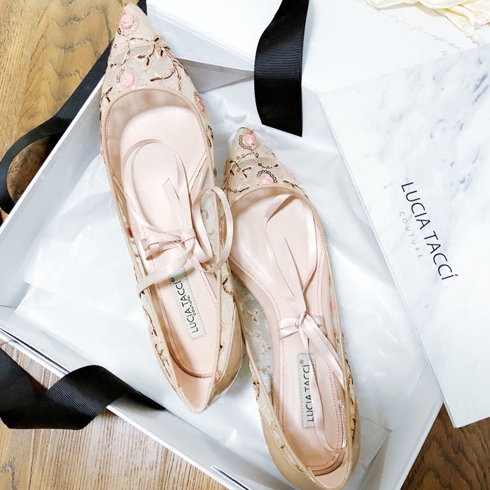 Spot Lucia Tacci original designer shoes nude color pointed lace beads embroidered straps with wedding shoes
