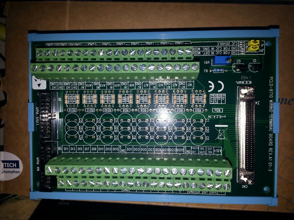 Advantech PCLD-8710 screw terminal blocks