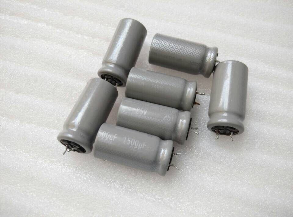 Dismantling Japan panasonic Panasonic 25v1500uf electrolytic capacitor 1500UF25V