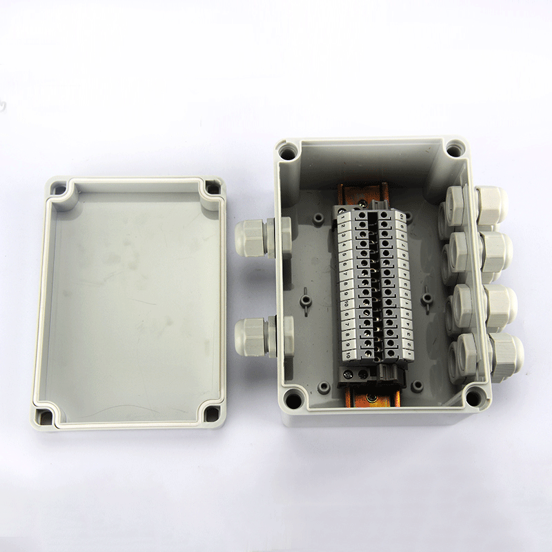 Waterproof junction box Plastics 2-in 8 Out of wire box Two-in-eight out of the Confluence box 15 terminals Box 30a Large current
