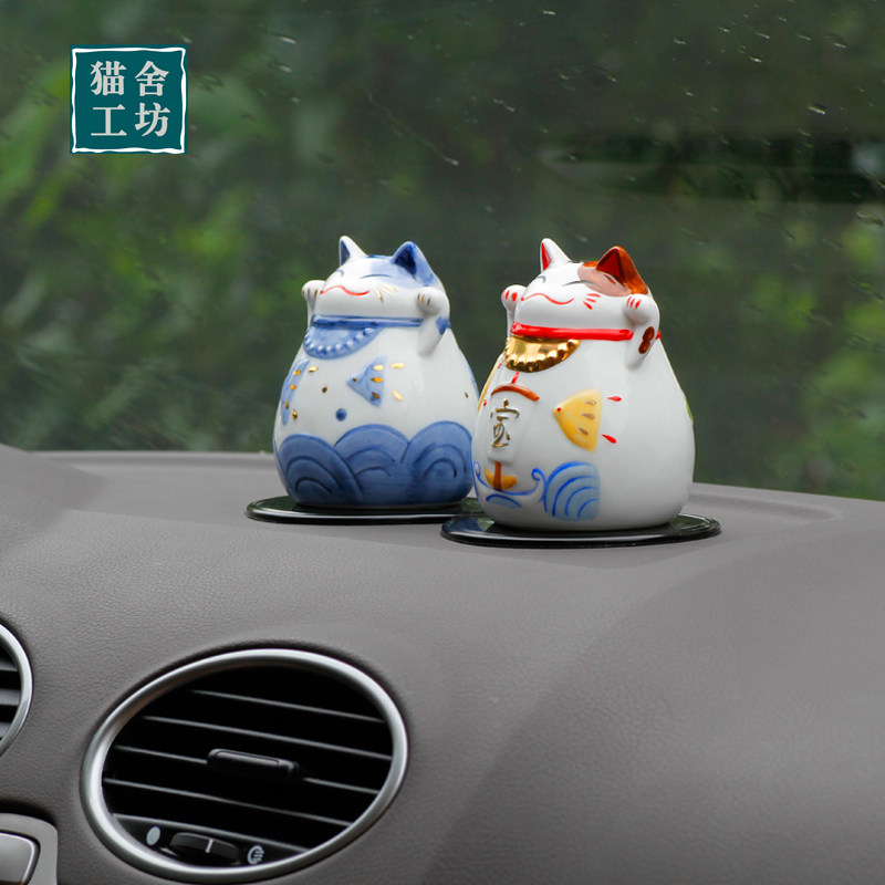 Famous teacher's original design, hand-painted creative fortune and treasure, safe lucky cat car decoration decoration