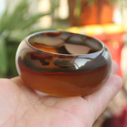 ສາຍແຂນ agate ທໍາມະຊາດບໍລິສຸດ, ສີຕົ້ນສະບັບ, ກວ້າງພິເສດແລະຫນາ, sailing ກ້ຽງ, ຄຸນະພາບ 56mm ys049