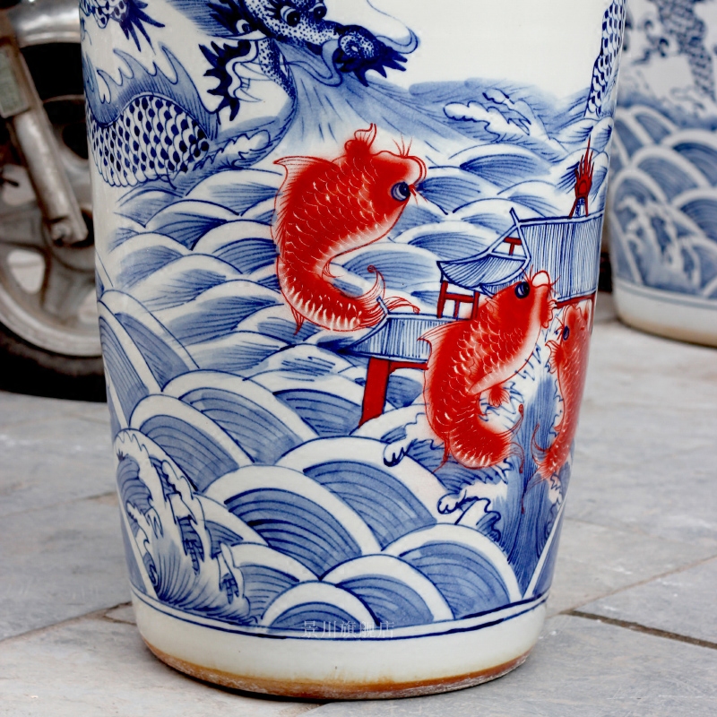Jingdezhen ceramics, Kowloon 18 carp landing big vase yards the opened the gift porcelain sitting room hotel company