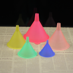multi-color plastic funnel size size 5 pas, soy sauce funnel for home use, oil spill, wine spill