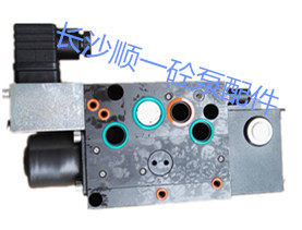 Multi-way valve single-piece HAVE original boom multi-way valve intermediate connection without rotating piece