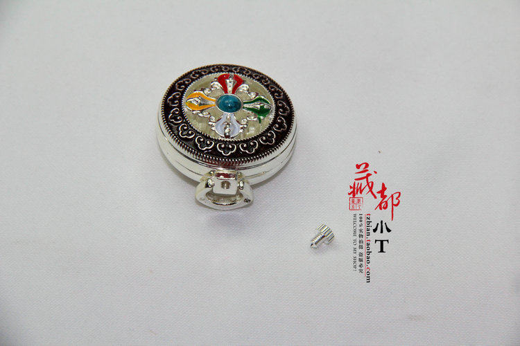 New retro copper alloy silver gilt cross Vajra pestle Gawu box pendant pendant large capacity can be stored