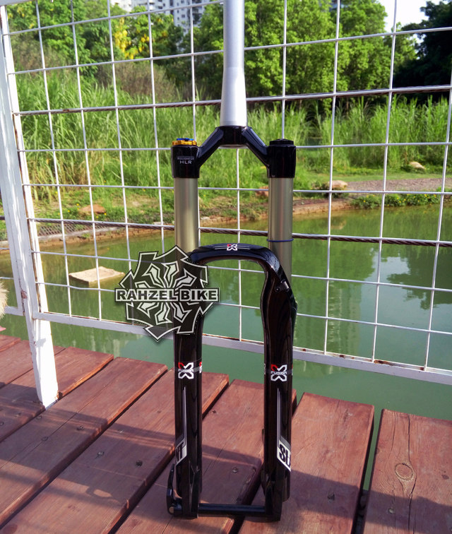 X-FUSION slant hlr heavily raided 26 am enduro front fork spot