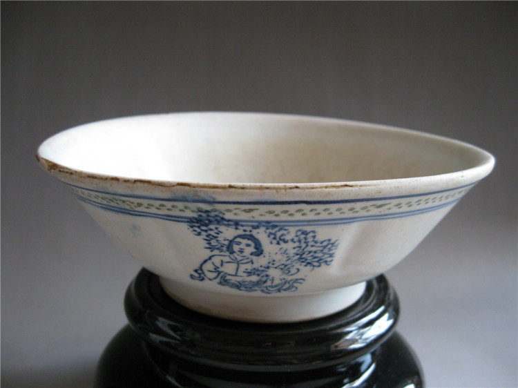 Cultural Revolution porcelain sunflower greens large harvest porcelain bowl Ceramic Bowl Old Porcelain Bowl old porcelain bowl Flower bowls Tea bowls Bowls Rice Bowls of Bowls Rice Bowls