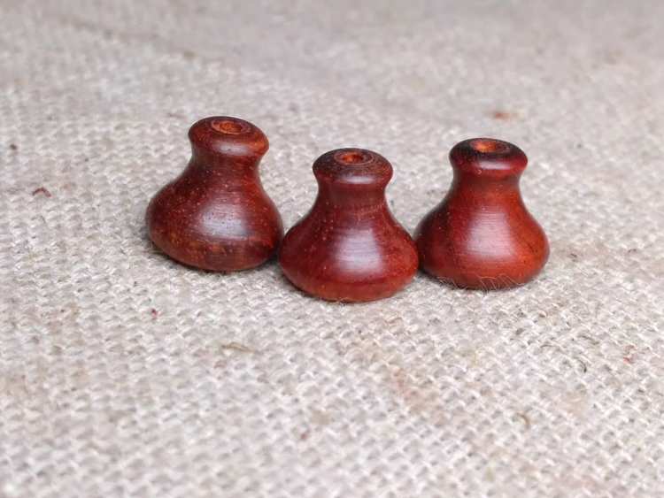 Small-Leaf Rosewood Pagoda Accessories, Various Specifications of Three-Way Buddha Head Pieces, 1.5 to 2.0 Rosewood Special Accessories for DIY Assembly