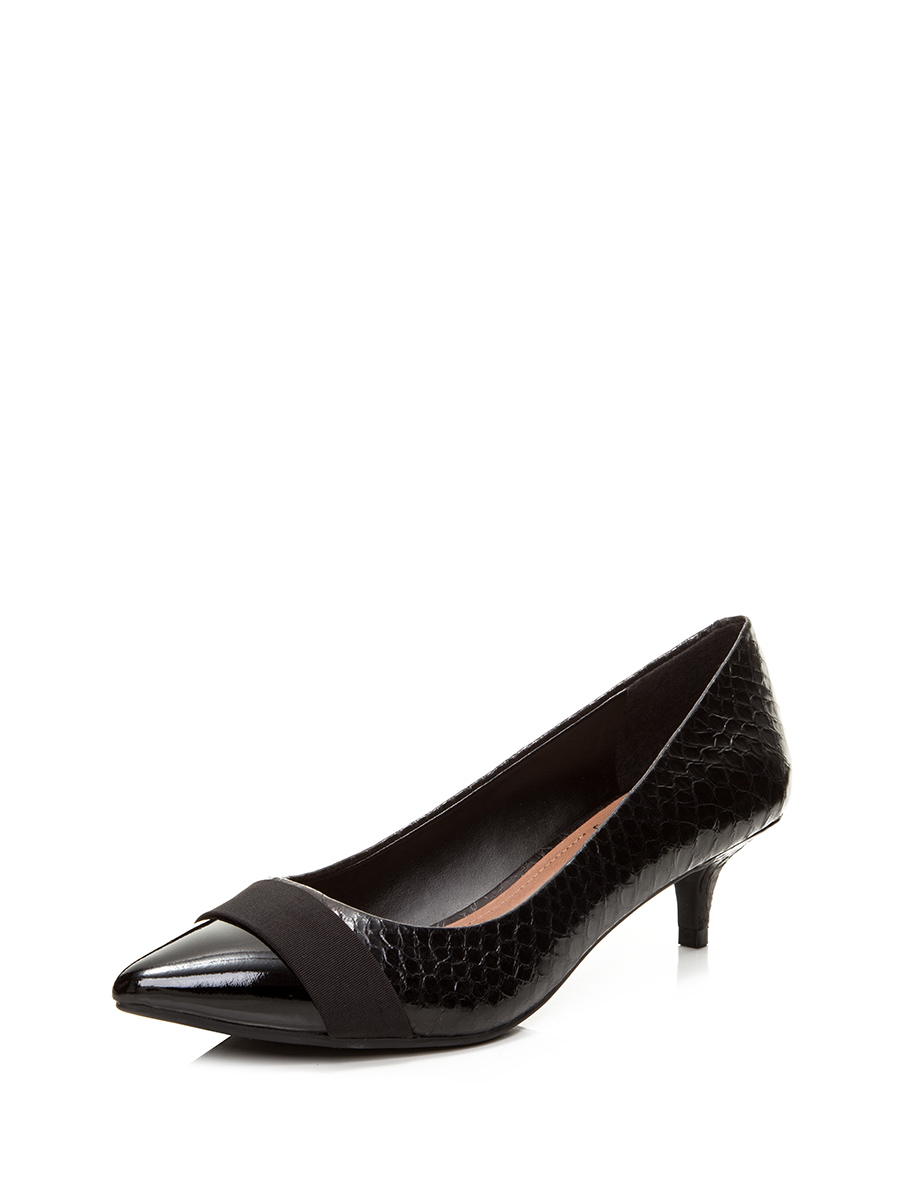 VINCE CAMUTO 黑色蛇纹尖头低跟鞋