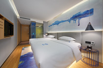  Liv Hotel (Pazhou Convention and Exhibition Center Chigang Subway Station Guangzhou Tower Branch)Liyue Twin Room