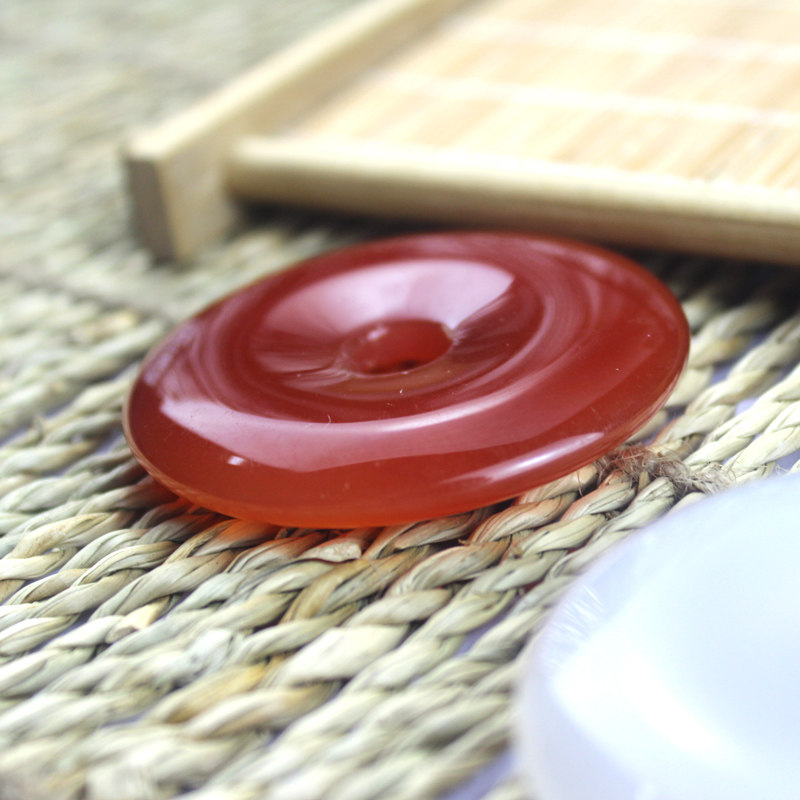 Great Qing warehouse Fuxin natural red Manau white safe button DIY accessories big number pendant necklace car swing piece 520