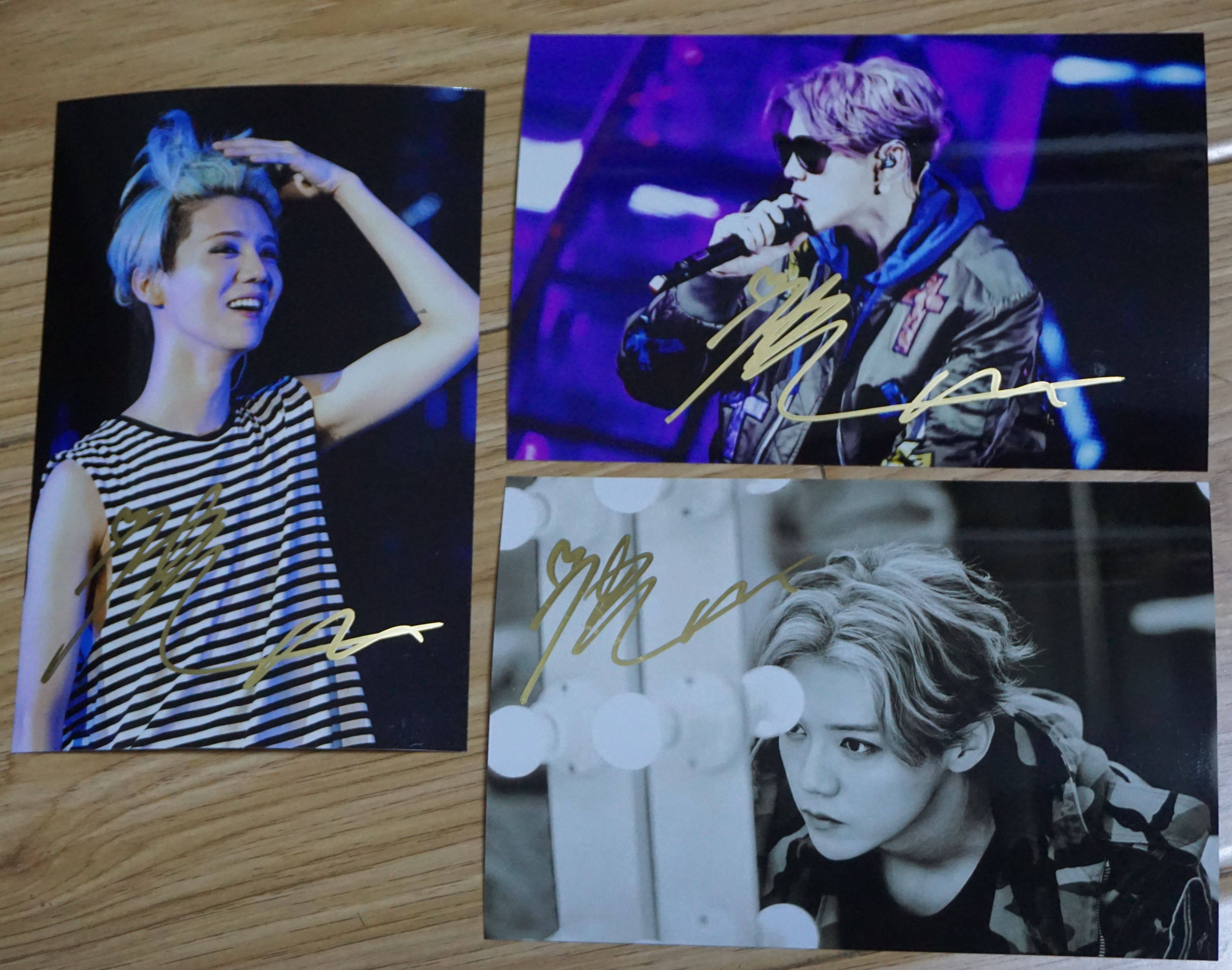 Rohan signed the 2016 RELOADED tour photo suite B