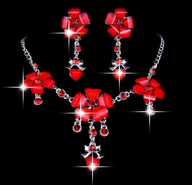 Bridal jewelry Two-piece wedding jewelry Wedding accessories set Korean wedding headdress performance necklace set